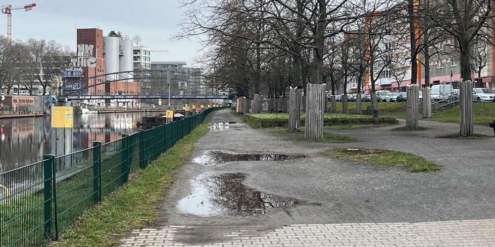 Spreeradweg - Abschnitt zwischen Caprivibrücke und Siemenssteg