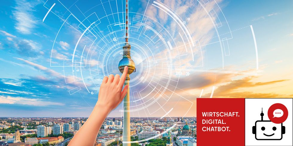 Berliner Skyline mit einem Finger, der auf den Fernsehturm klickt.