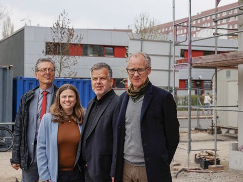 Richtfest SBO-Fredersdorfer-Strasse-Sporthalle