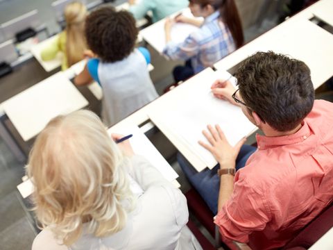 Studierende im Hörsaal