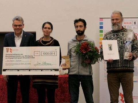 Preisverleihung, 1. Platz Projekt "Dorfcafé"