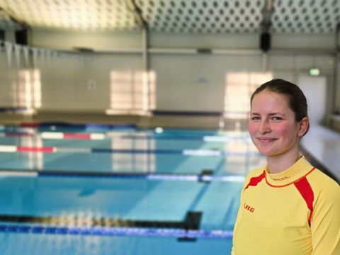 Ausbilderin Lene Meißner war bereits mit 11 Jahren DLRG-Junior-Retterin