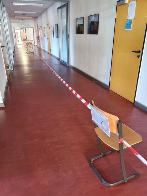 Gebrüder Montgolfier Gymnasium in Johannisthal während der Corona-Pandemie (Bild: C. Flader)