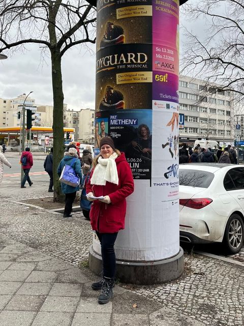 276. Kiezspaziergang: Litfaßsäule Emil und die Detektive