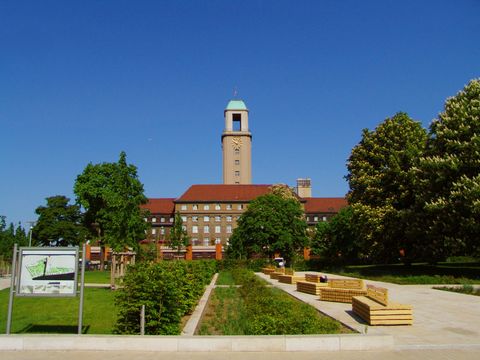 Gesamtansicht Rathaus Spandau