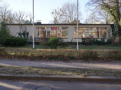 194. Kiezspaziergang, Jugendclub Plöner Straße (Bild: Pressestelle BA CW)