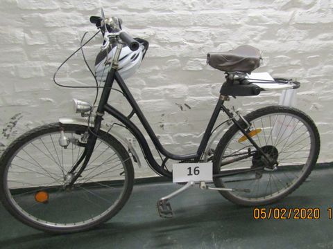 Schwarzes Damenfahrrad