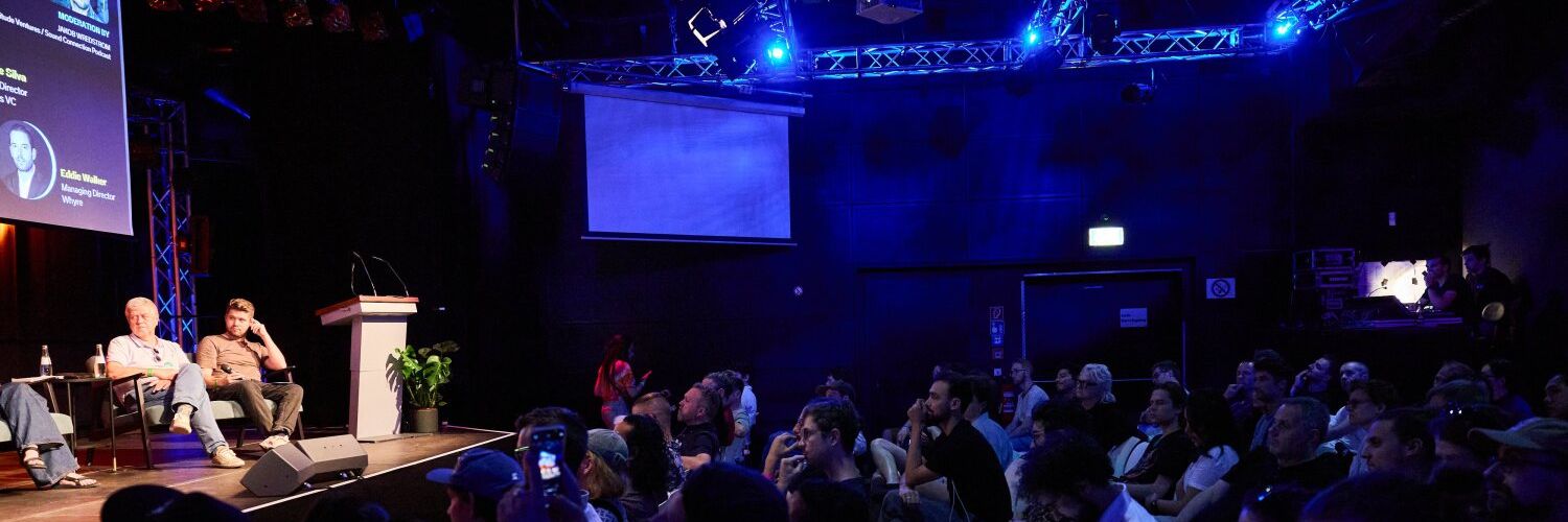 In die Zukunft reinhören: Das Publikum lauscht und diskutiert mit beim NEW VISIONS.