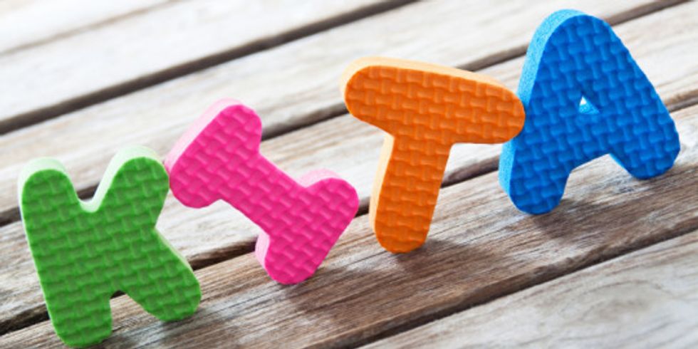 Lustiges Hinweisschild für eine Kindertagungsstätte