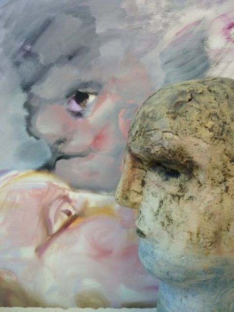 Hans Vent: Gruppenbild mit Kopf, 2010, Öl auf Leinwand | Christina Renker: Kopf, 2010, Terrakotta (Bild: Fachbereich Kunst und Kultur Pankow / Galerie Pankow)
