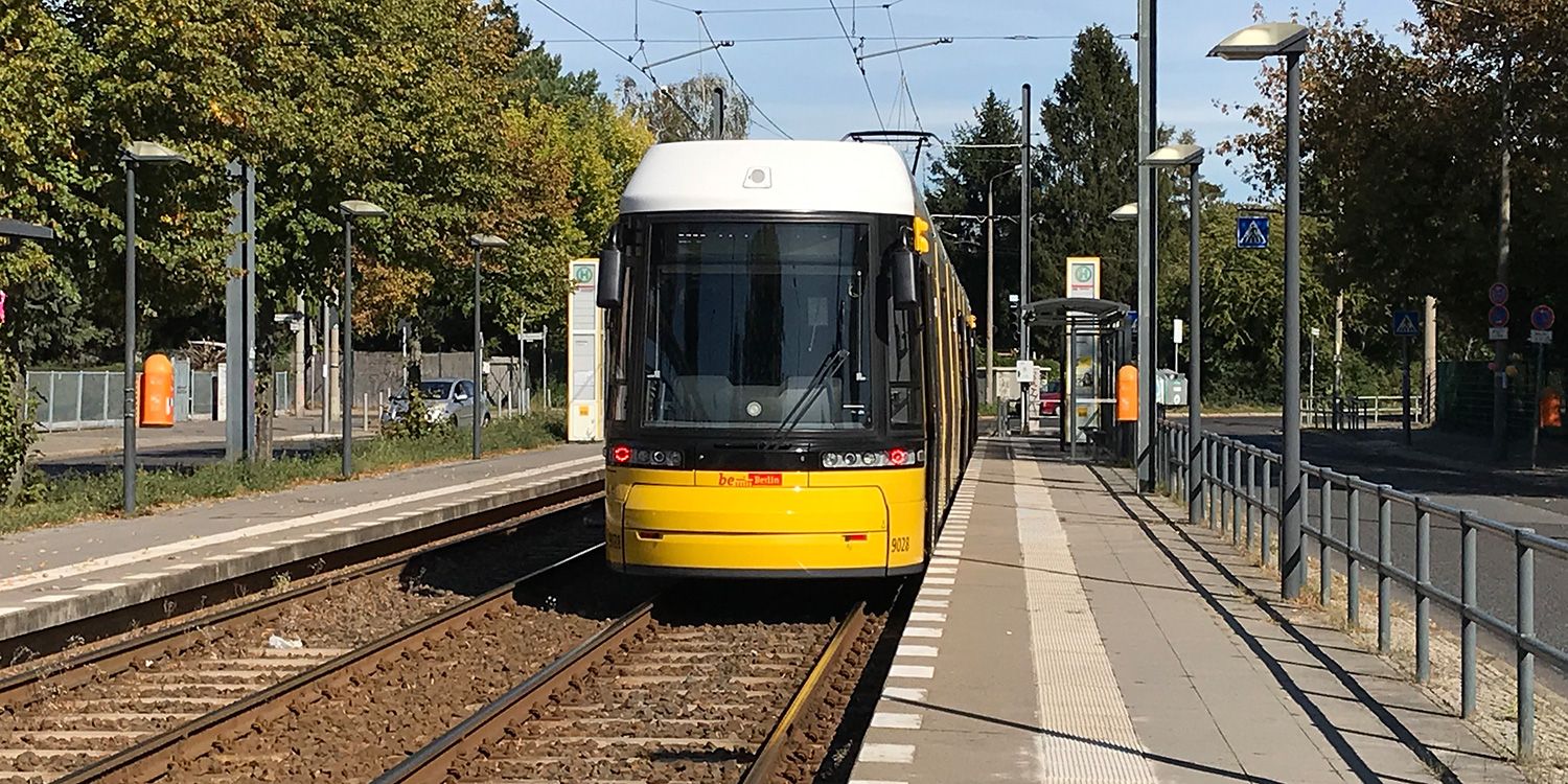 Straßenbahn (Tangente Ost)