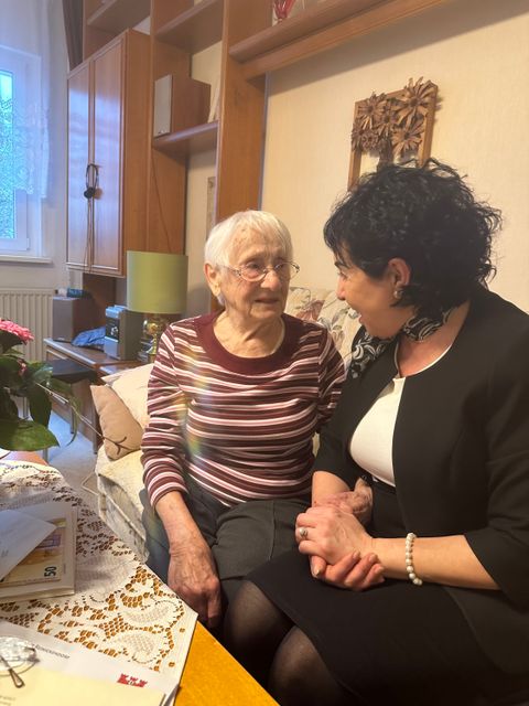 Agil mit 101 Jahren: Hildegard Kindermann (Bild: BA Rdf)