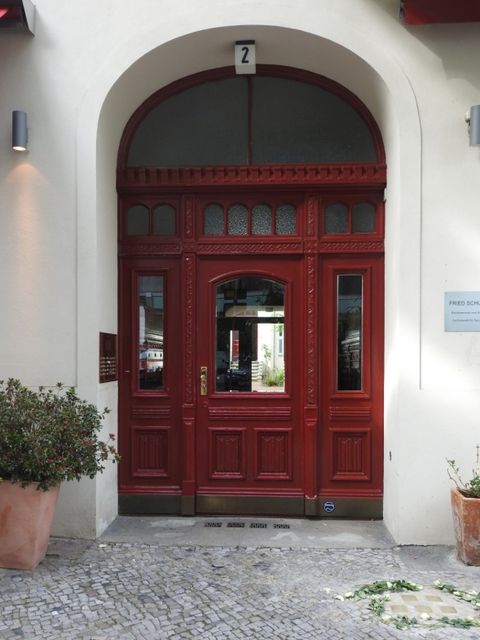 Hausansicht Mommsenstr. 2 (Bild: Stolpersteine-Initiative CW, Hupka)