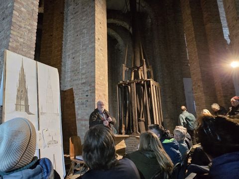 Das ehemalige gusseiserne Skelett des Denkmals, der innere Aufbau des Turms, wurde Ende der 1990er Jahre ausgetauscht