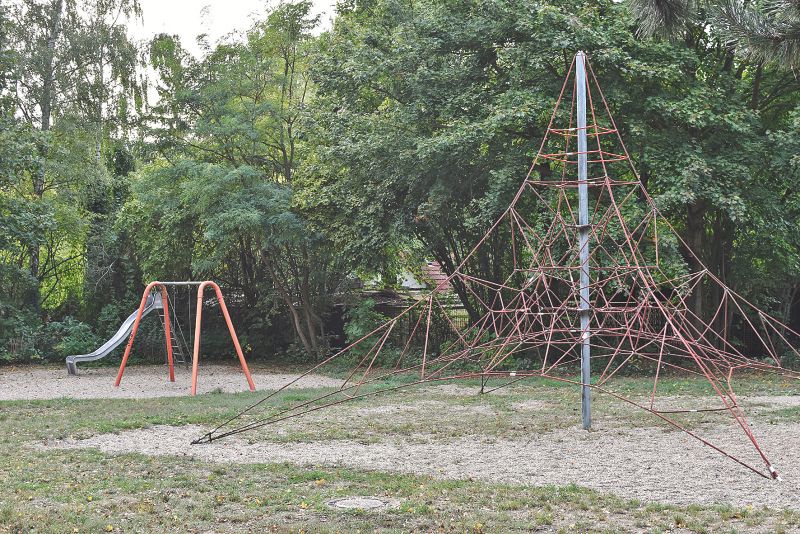 Spielplatz Am Herrenholzbecken 1