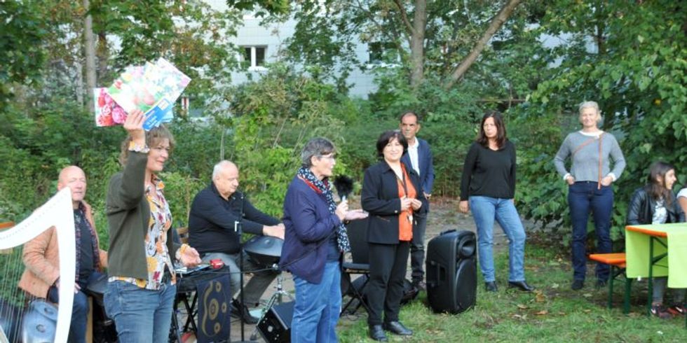 „Lange Tafel der Nachbarschaft“ am Sonnengarten - Ansprache Bezirksbürgermeisterin Dagmar Pohle