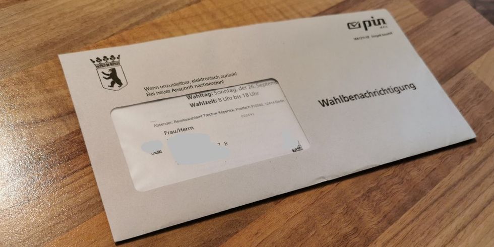 Briefumschlag mit der Wahlbenachrichtigung