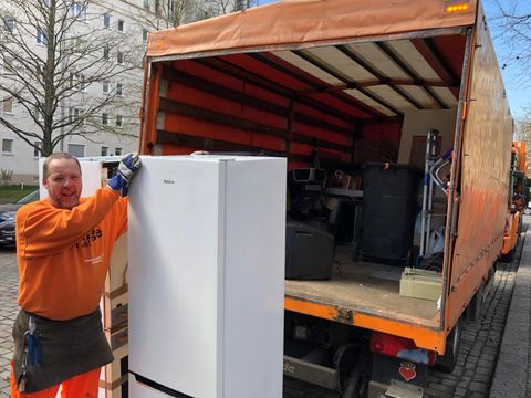 Entsorgung von Elektroaltgeräten beim BSR-Kieztag (Bild: BSR)