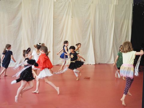 25 Kinder-Feen-Tanz im Eliashof