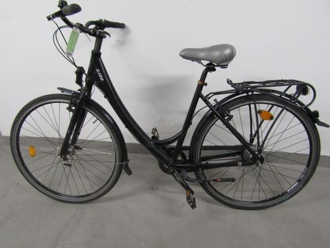 Schwarzes Damenfahrrad