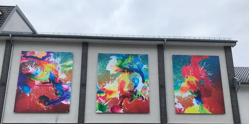Neue Wandbilder des Kulturhauses Karlshorst an der Dönhoffstraße