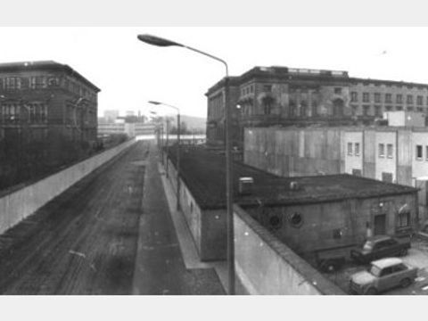 Historische Aufnahme der Niederkirchnerstraße