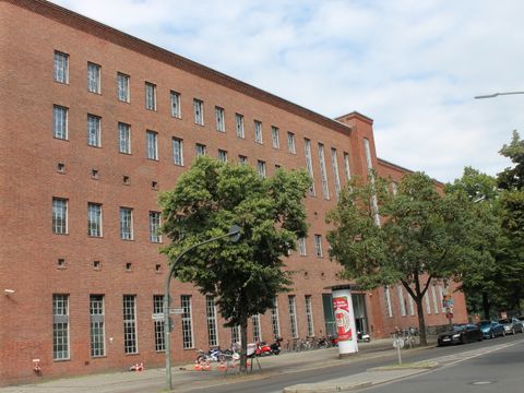 Abspannwerk Leipnizstraße - MetaHaus