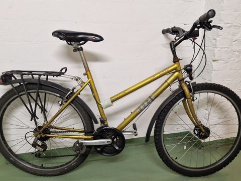 Gelbes Damenfahrrad