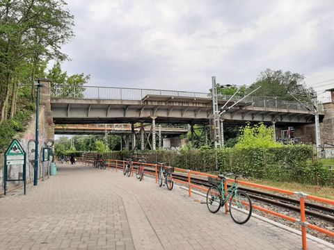 Köpenicker-Allee-Brücke: Ansicht von Südosten (Zugang FEZ)