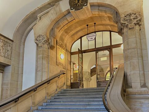 Eingangshalle Treppe
