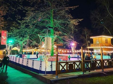 Zehlendorfer Weihnachtsmarkt Eisbahn