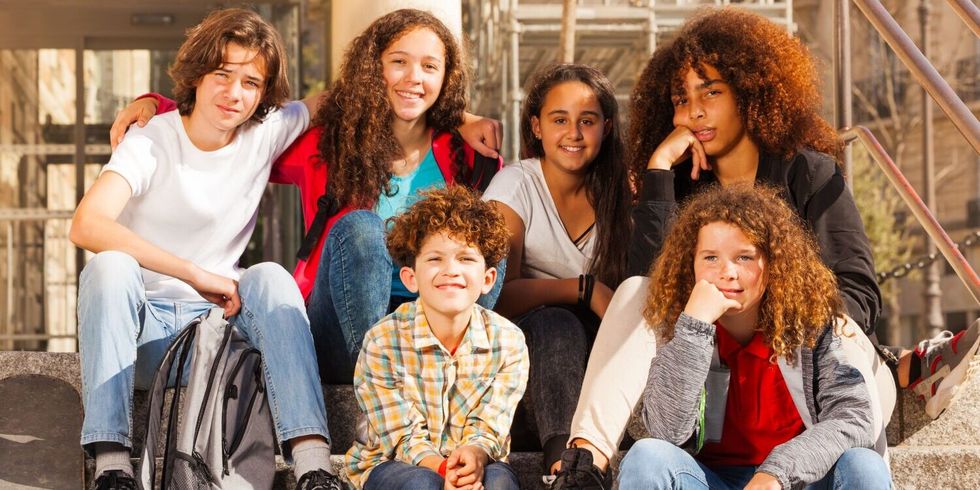 Gruppe von Kids und Teens