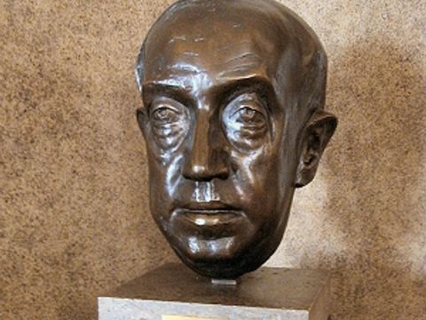 "Reuters Reuter": Die von Erich F. Reuter stammende Büste Ernst Reuters im Roten Rathaus.