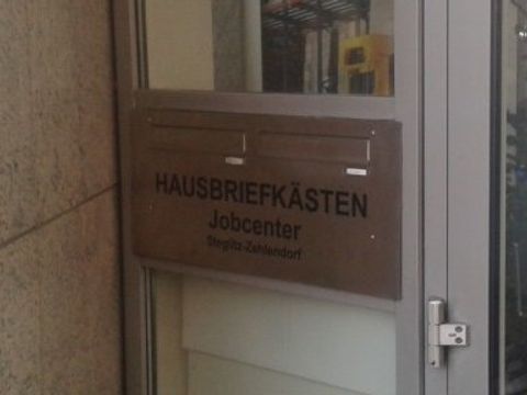 Hausbriefkasten Jobcenter Berlin Steglitz-Zehlendorf