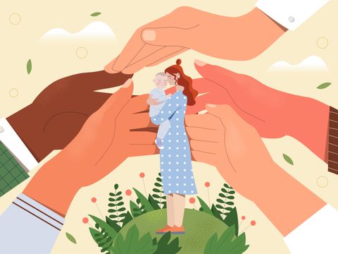 Mutter und Kind vor schützenden Händen