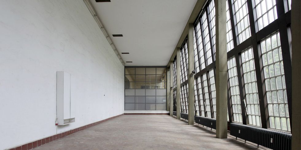 Kleine Orangerie Innenansicht mit der Fensterseite rechts