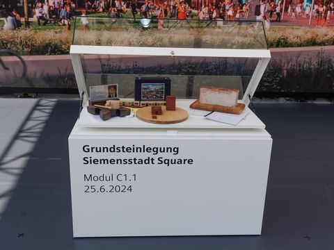 Zeitkapsel für Siemensstadt Square