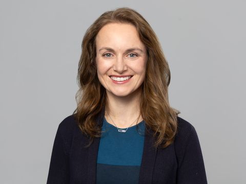 Dr. Lisa Hannusch