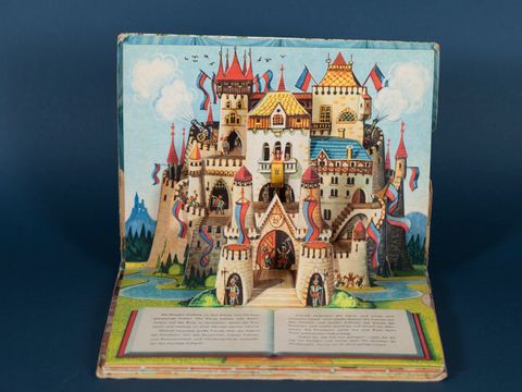 Foto: Historisches Spielzeug (Bild: The copyright for the photographs created by Patricia Schichl is reserved. any duplication or use of the photographs is not perm)