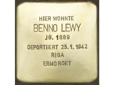 Stolperstein Benno Lewy (Bild: Stolpersteine-Initiative CW, H.-J. Hupka)