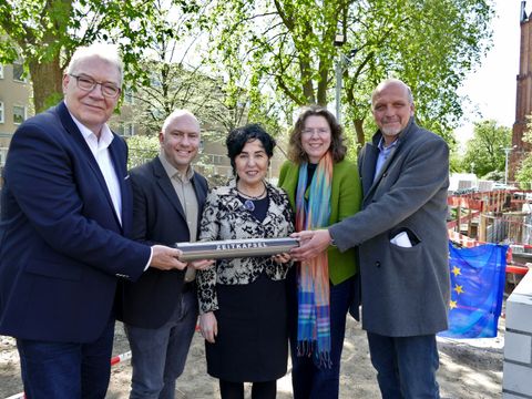 Bezirksstadtrat Muschner, Bezirksstadtrat Ewers; Bezirksbürgermeisterin Demirbüken-Wegner, Bezirksstadträtin Stephan und Staatssekretär Machulik
