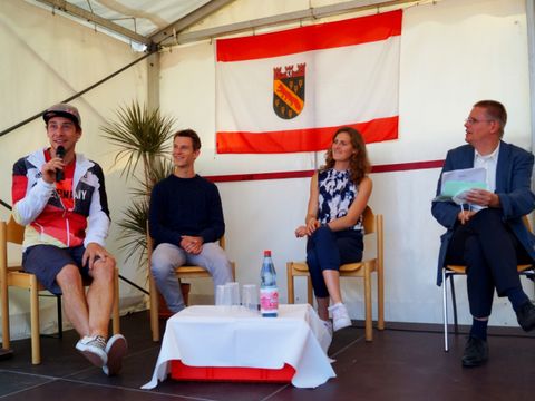 Segler Thomas Plößel berichtet von Wettkampf in Japan (v.l.n.r.) Thomas Plößel, Leo Köpp, Deborah Schöneborn, Tobias Dollase (Bild: BA Reinickendorf)