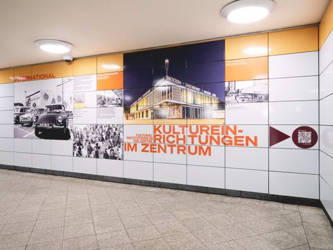 Exhibition graphic of a theme at Schillingstraße station