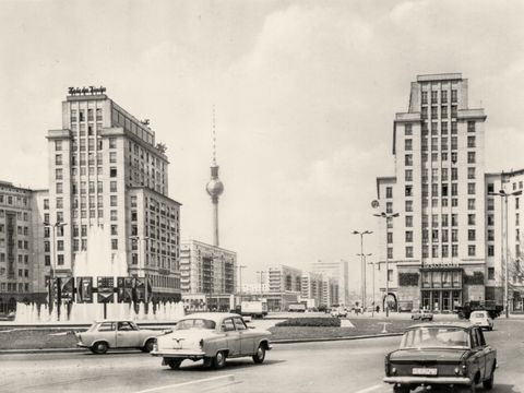 Haus Berlin (right of image)