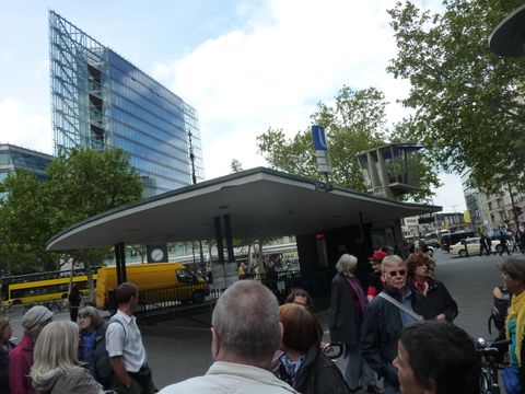 Verkehrskanzel und Neus Kranzler Eck, 10.5.2014, Foto: KHMM