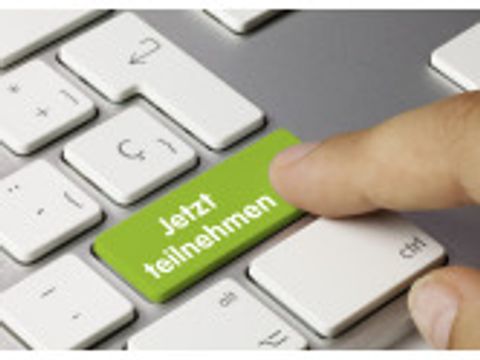 Jetzt teilnehmen Tastatur. Finger
