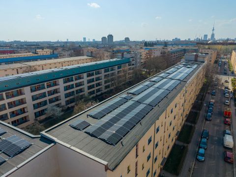 Neue Photovoltaikanlage in der Carl Legien Wohnsiedlung