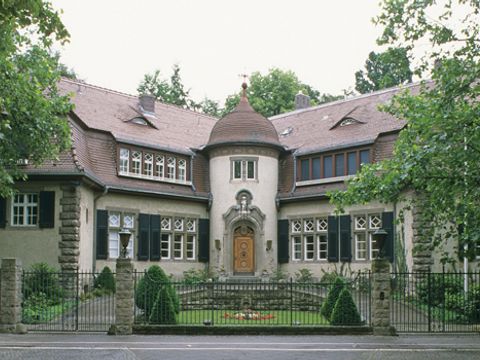 Ehem. Villa von Stauss (Bild: Landesdenkmalamt Berlin, Wolfgang Bittner)