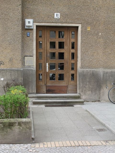 Hauseingang Helmstedter Str. 11