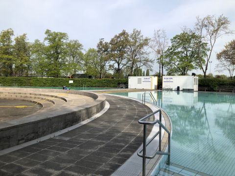 Kinderbecken im Sommerbad Olympiastadion.